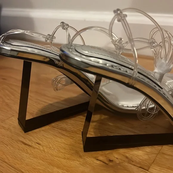 NIB Good American Silver Wedge Heels size 8.5